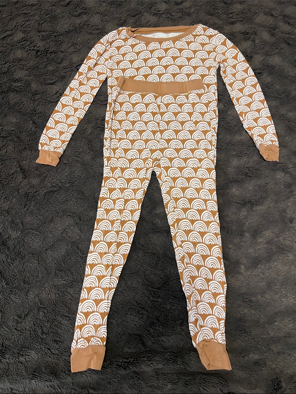 Little Sleepies 4T rust rainbows two piece